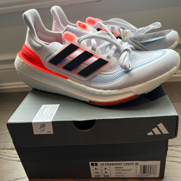 adidas
Women's Ultraboost Light Running Shoe - Picture 3 of 6